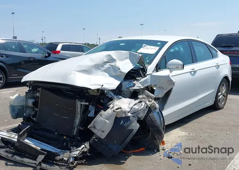 2016 Ford Fusion Se z USA, uszkodzony, nr VIN 3FA6P0H72GR175731